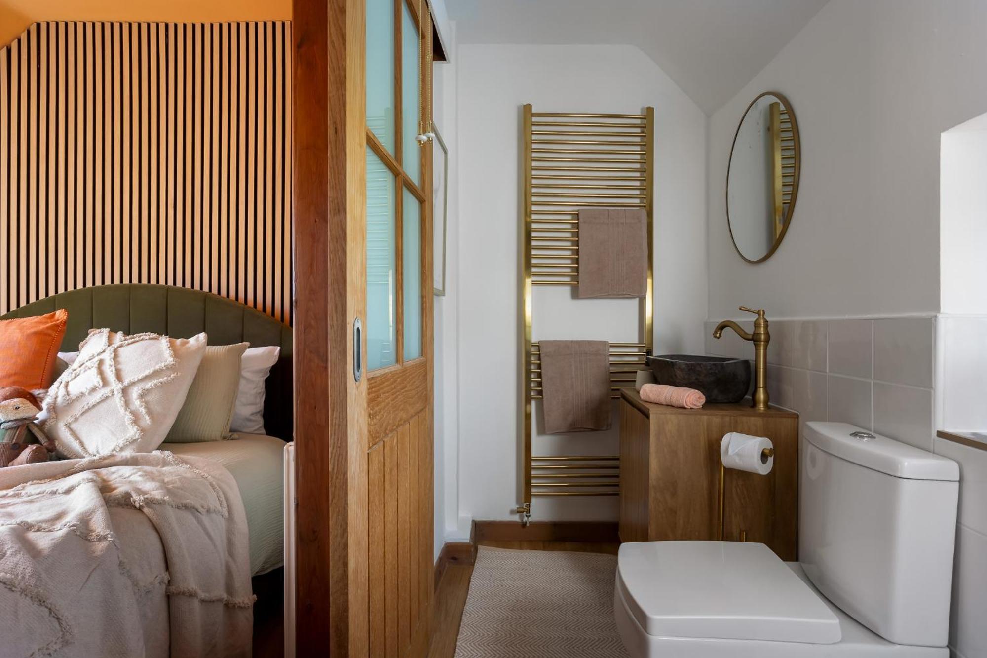 Scandi Chic Authentic * Broadway (Worcestershire)