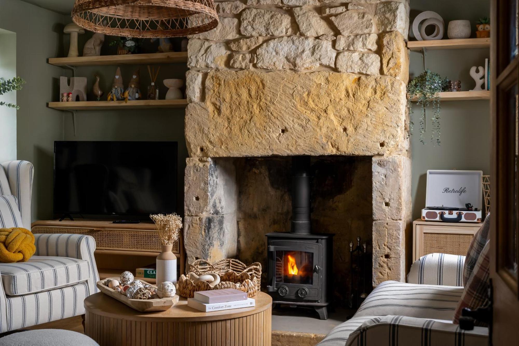 Scandi Chic Authentic * Broadway (Worcestershire)